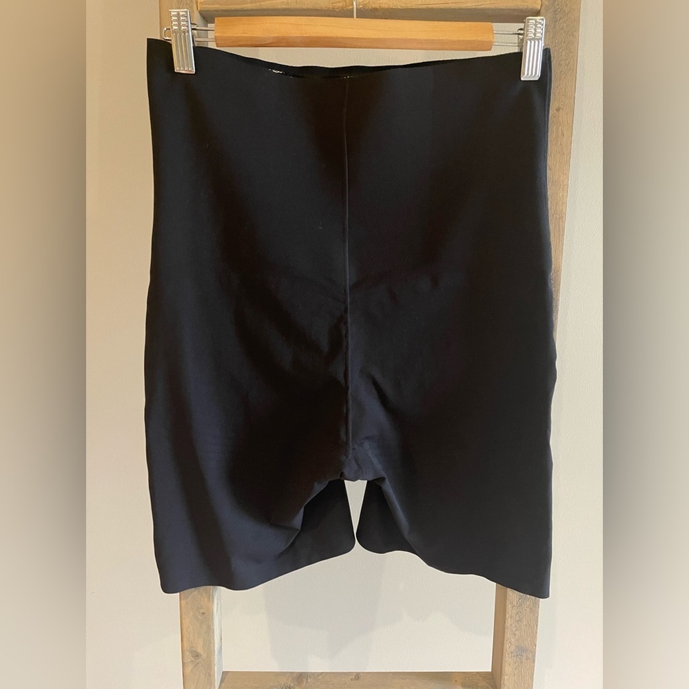Knix Customizable Shaper High Rise Shorts - Picture 2 of 3